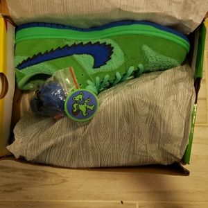 Nike dunk grateful dead